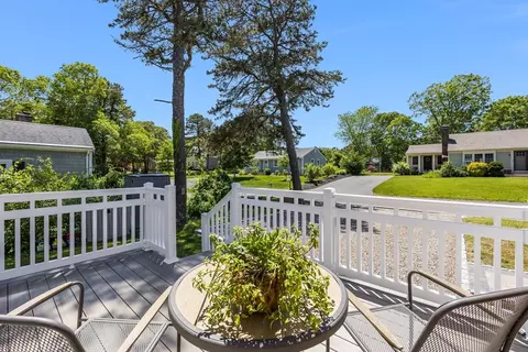 20 Devonshire Ln, Dennis, MA 02660 photo 4