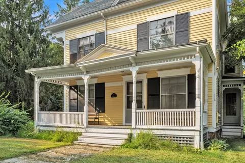 Exterior - 99 Summer St, Barre, MA 01005 photo 5 of 7