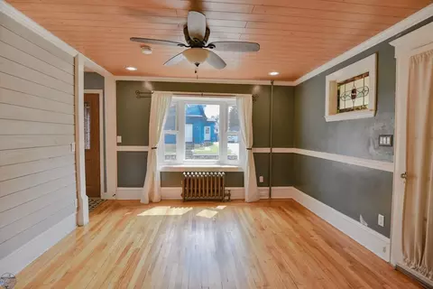 Living - 360 Doherty St, Fall River, MA 02720 photo 2 of 5