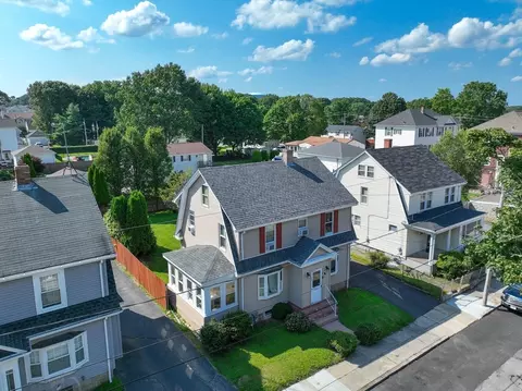 360 Doherty St, Fall River, MA 02720
