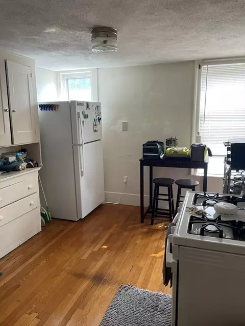 11 Summer St, Beverly, MA 01915 photo 15