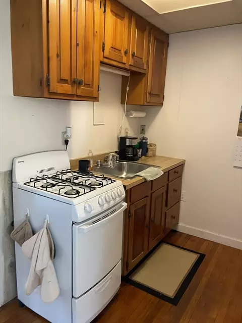 11 Summer St, Beverly, MA 01915 photo 22