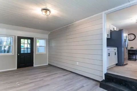 Entry Way - 7 Gillette Ave, Springfield, MA 01118 photo 3 of 3