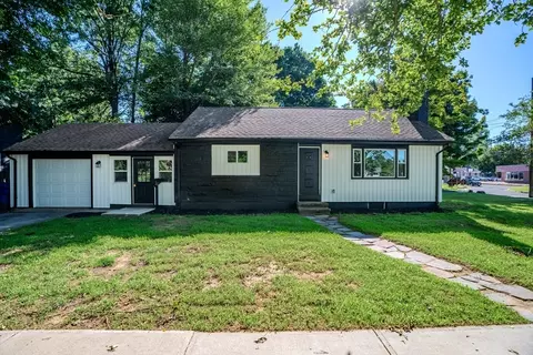 Exterior - 7 Gillette Ave, Springfield, MA 01118 photo 1 of 6