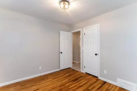 Bedroom - 7 Gillette Ave, Springfield, MA 01118 photo 2 of 6