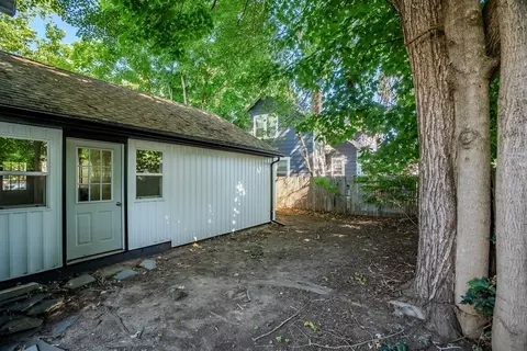 Exterior - 7 Gillette Ave, Springfield, MA 01118 photo 6 of 6