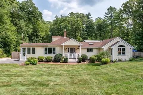 6 Cullen Rd, Dover, MA 02030