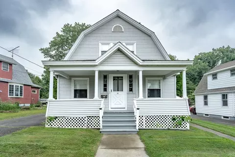 11 Montgomery St, Westfield, MA 01085