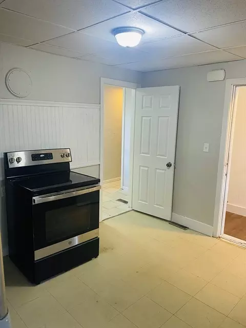 3 Pleasant Ter, Worcester, MA 01609 photo 6