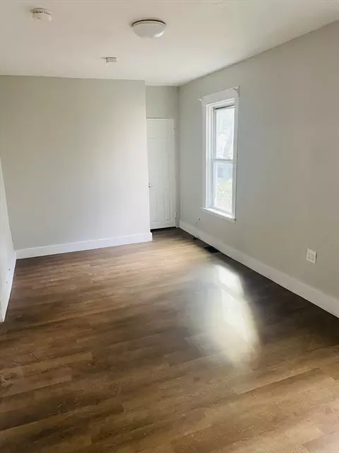 3 Pleasant Ter, Worcester, MA 01609 photo 10