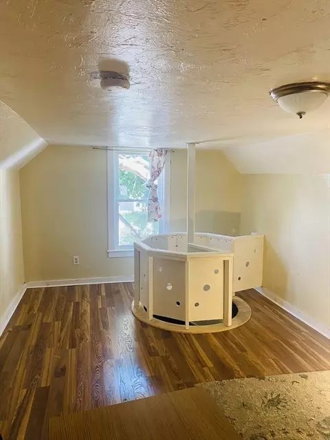 3 Pleasant Ter, Worcester, MA 01609 photo 17
