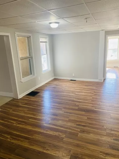 3 Pleasant Ter, Worcester, MA 01609 photo 4