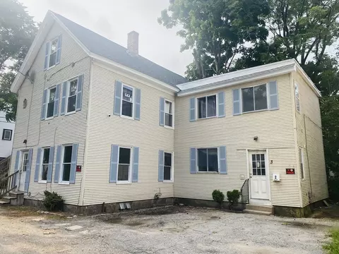 3 Pleasant Ter, Worcester, MA 01609