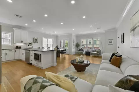 225-227 Havre St #1, Boston, MA 02128