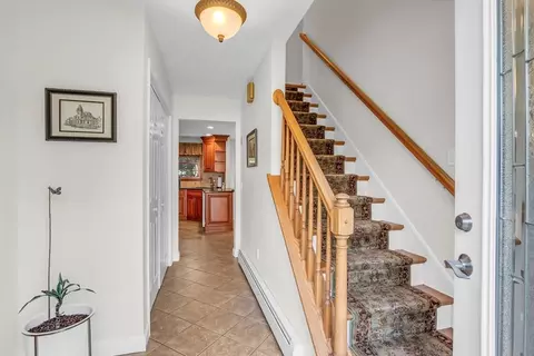 Entry Way - 7 Benoni Dr, Sutton, MA 01590 photo 1 of 3