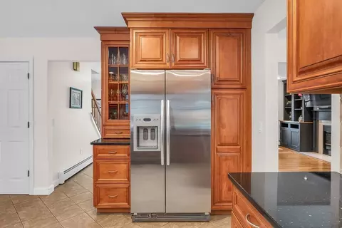 Kitchen - 7 Benoni Dr, Sutton, MA 01590 photo 2 of 5