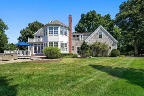 Exterior - 36 Maryknoll Dr, Hingham, MA 02043 photo 6 of 7