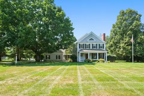 Exterior - 36 Maryknoll Dr, Hingham, MA 02043 photo 3 of 7