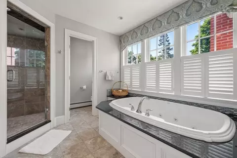 Bath - 36 Maryknoll Dr, Hingham, MA 02043 photo 3 of 7
