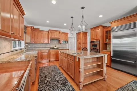 Kitchen - 36 Maryknoll Dr, Hingham, MA 02043 photo 2 of 2