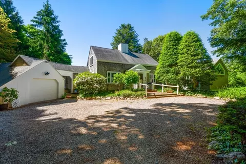 882 Main St, Barnstable, MA 02635 photo 5