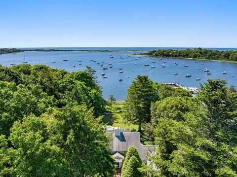 882 Main St, Barnstable, MA 02635 photo 2