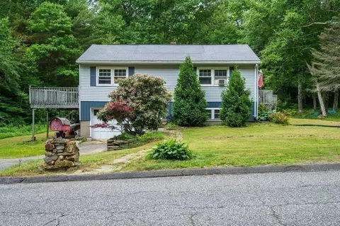 220 Breckenridge St, Palmer, MA 01069