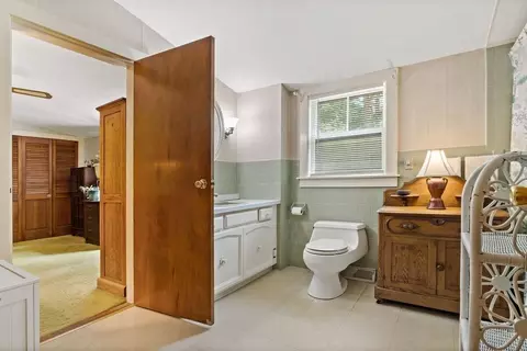 262 Peckham Rd, Acushnet, MA 02743 photo 17