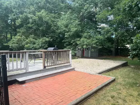 208 Mashpee Neck Rd, Mashpee, MA 02649 photo 5
