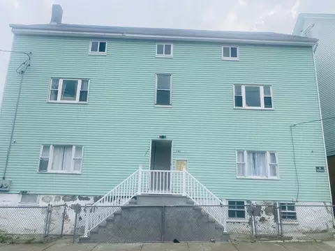 161 Branch St, Fall River, MA 02721