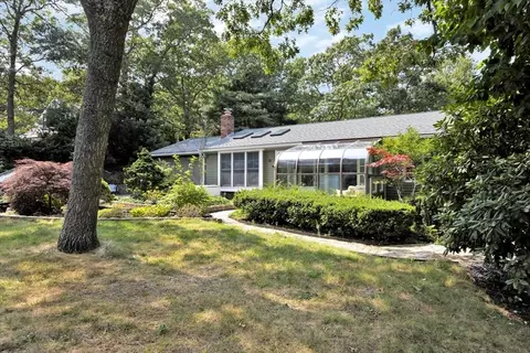 Exterior - 67 Cliff Rd, Bourne, MA 02532 photo 2 of 4