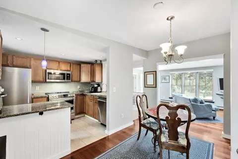 Dining - 67 Cliff Rd, Bourne, MA 02532 photo 2 of 3