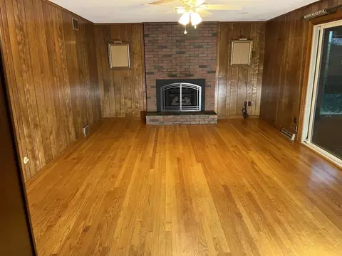 238 Chicopee St, Chicopee, MA 01013 photo 8