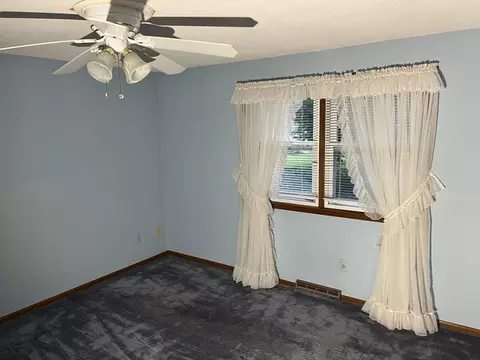 238 Chicopee St, Chicopee, MA 01013 photo 14