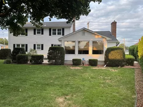 238 Chicopee St, Chicopee, MA 01013 photo 3