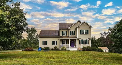 74 Glenside Dr, Blackstone, MA 01504