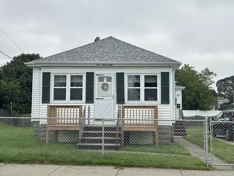 138 Anthony St, Fall River, MA 02721