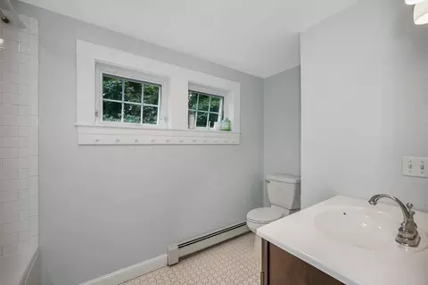27 Bartley St, Wakefield, MA 01880 photo 11
