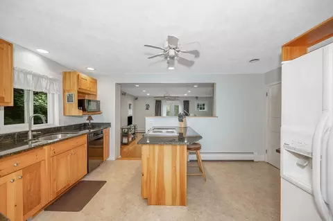 27 Bartley St, Wakefield, MA 01880 photo 5