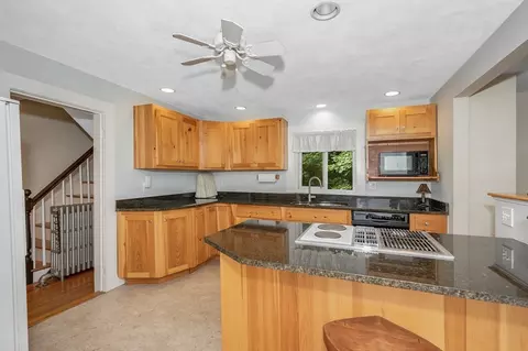 27 Bartley St, Wakefield, MA 01880 photo 6