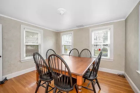 27 Bartley St, Wakefield, MA 01880 photo 4