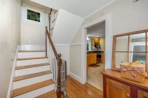 27 Bartley St, Wakefield, MA 01880 photo 3