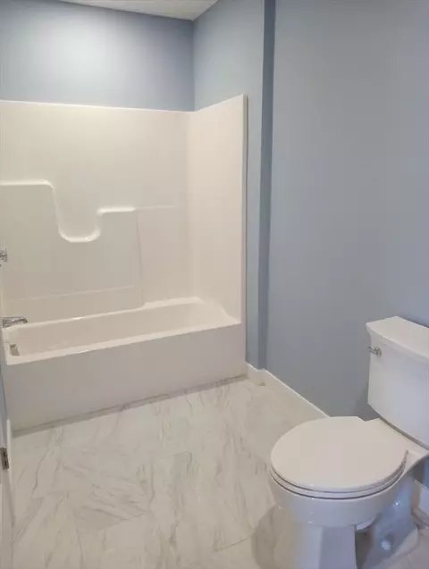 36 Standish St # C, Worcester, MA 01604 photo 6