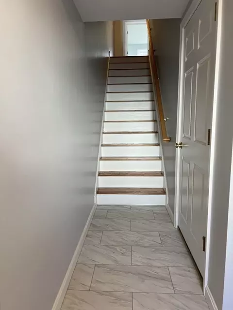 Entry Way - 36 Standish St # B, Worcester, MA 01604 photo 3 of 3