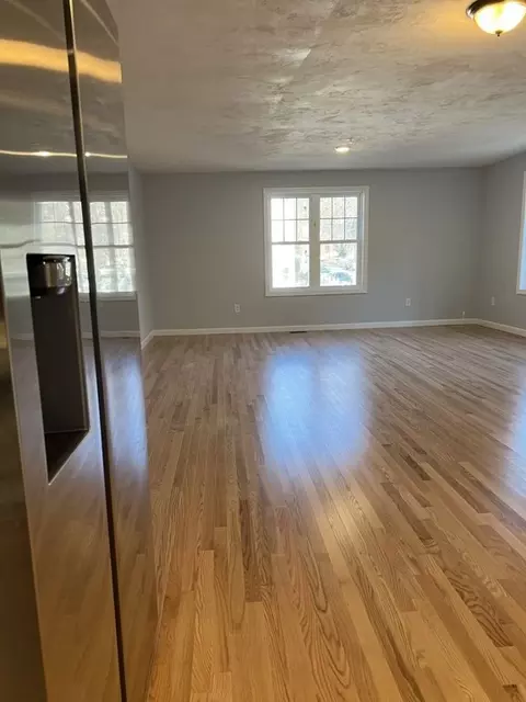 Living - 36 Standish St # B, Worcester, MA 01604 photo 2 of 2