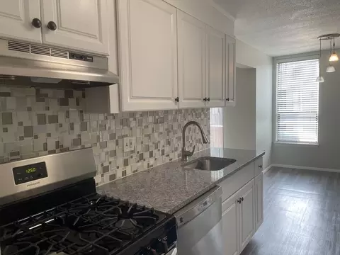14 Shrewsbury Green Dr #F, Shrewsbury, MA 01545