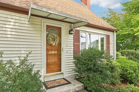 3 Rainbow Ter, Danvers, MA 01923 photo 3