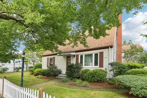 3 Rainbow Ter, Danvers, MA 01923 photo 2