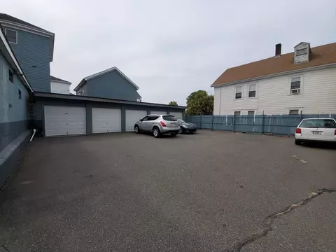 Exterior - 329 Ferry St, Fall River, MA 02721 photo 2 of 4