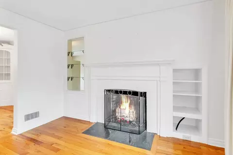 Living - 95 Fenway Dr, Springfield, MA 01119 photo 4 of 7